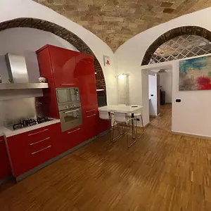 Heart Of San Lorenzo - La Apartament Rzym